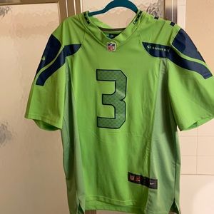 Nike Seahawks #3 Russell Wilson Green Men's Stitched NFL Elite Rush Jersey.